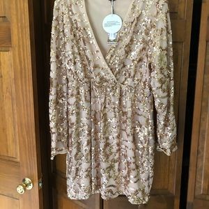 Short sequin dress with long sleeves